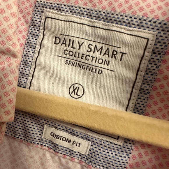 Springfield shirt. Size XL. Good if you’re L - Picture 2 of 4